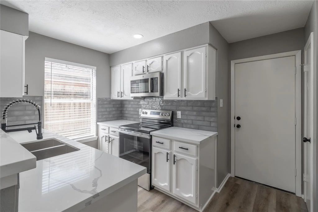 10014 Quiet Hill Road, La Porte