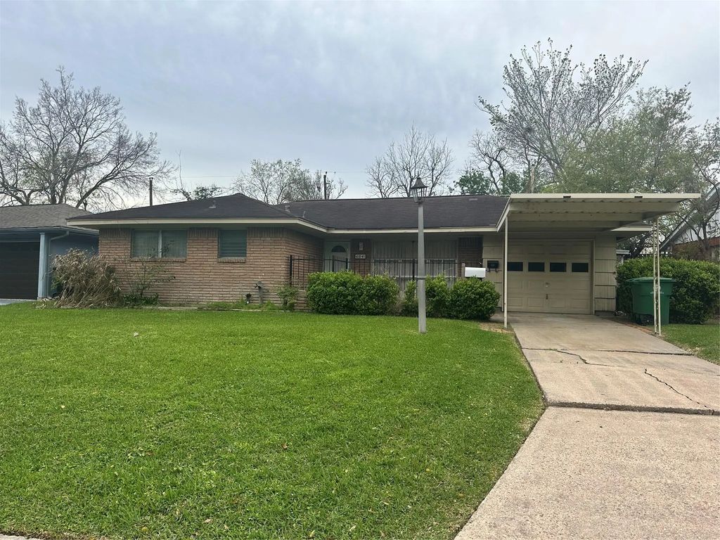 6841 Concho Street, Hockley