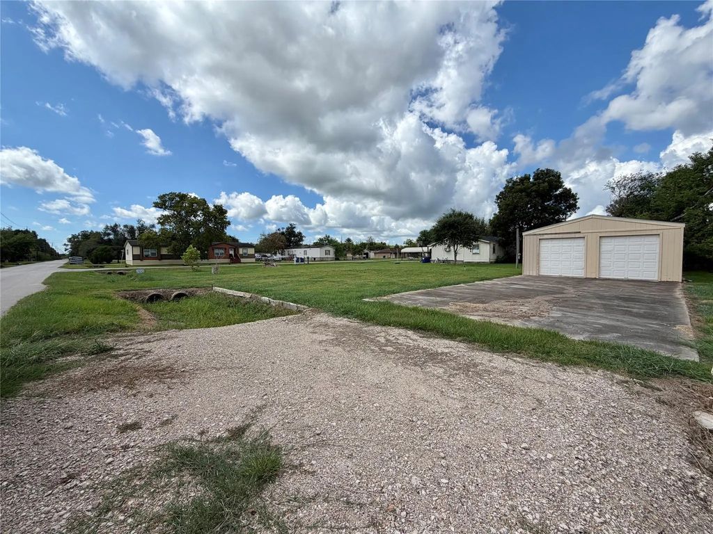 202 Cotton Street, Jones Creek
