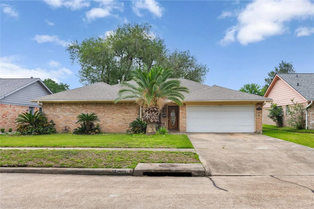 1818 New Orleans Street, Deer Park