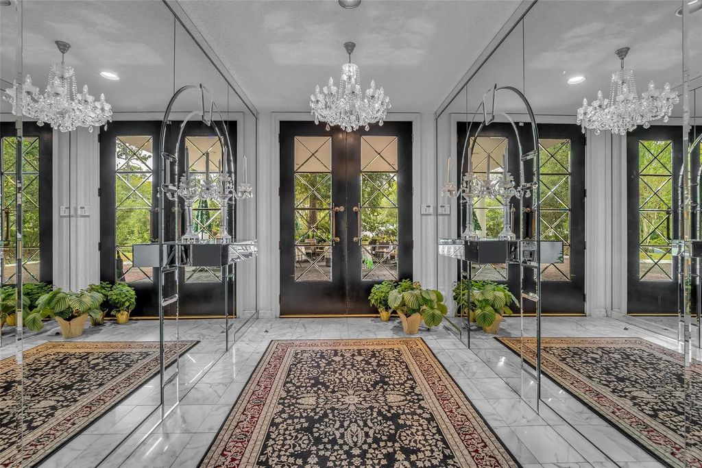 6 Farnham Park Drive, Houston