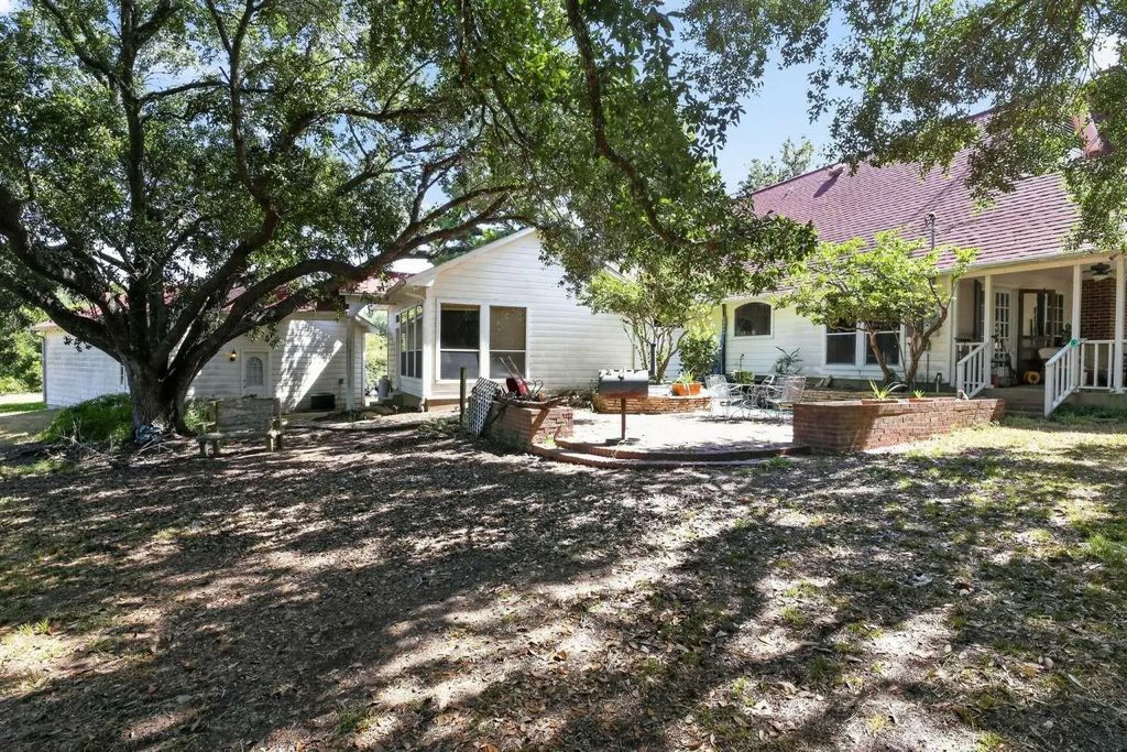 3507 Azalea Street, Brenham
