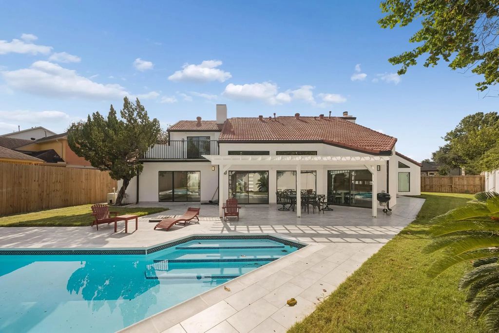 12002 S Circle Drive, Houston