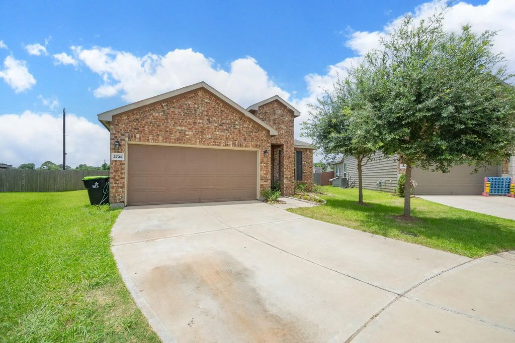 2738 Summer Lane, Missouri City