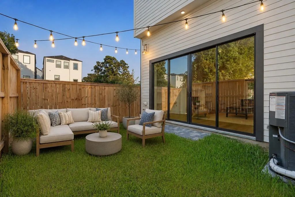 5312 Wembley Downs Dr, Houston