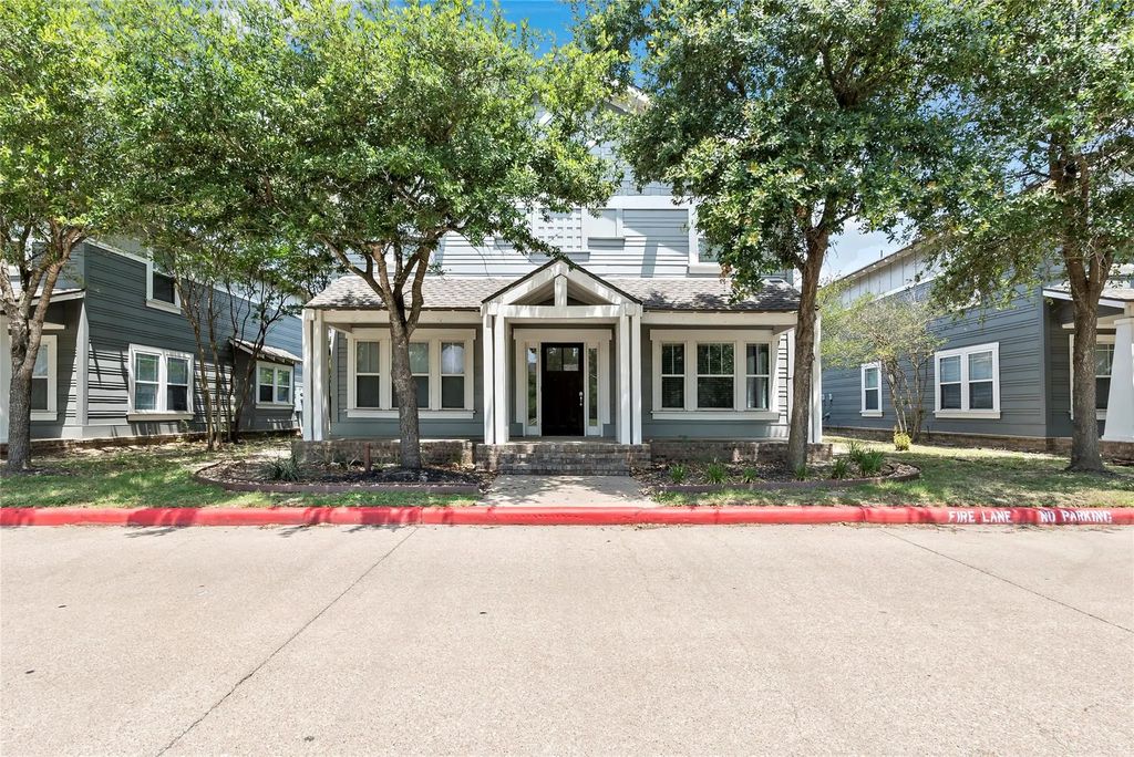 1725 Harvey Mitchell Parkway S 1112, College Station