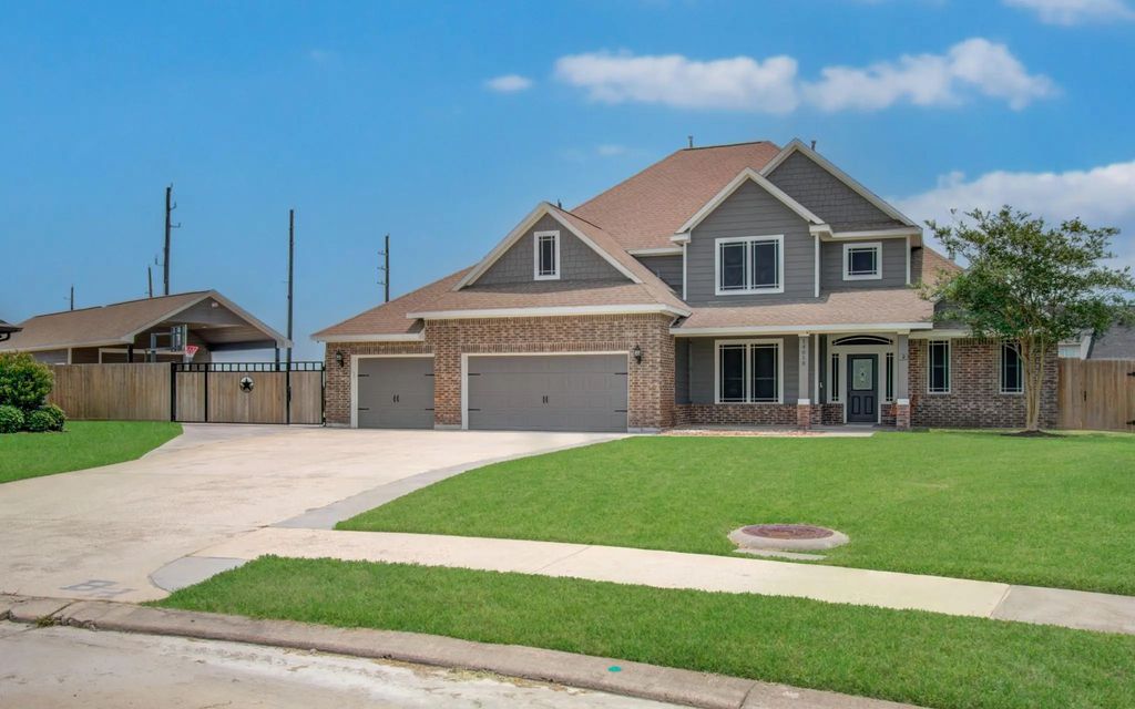 14018 Hawthorne Circle, Mont Belvieu