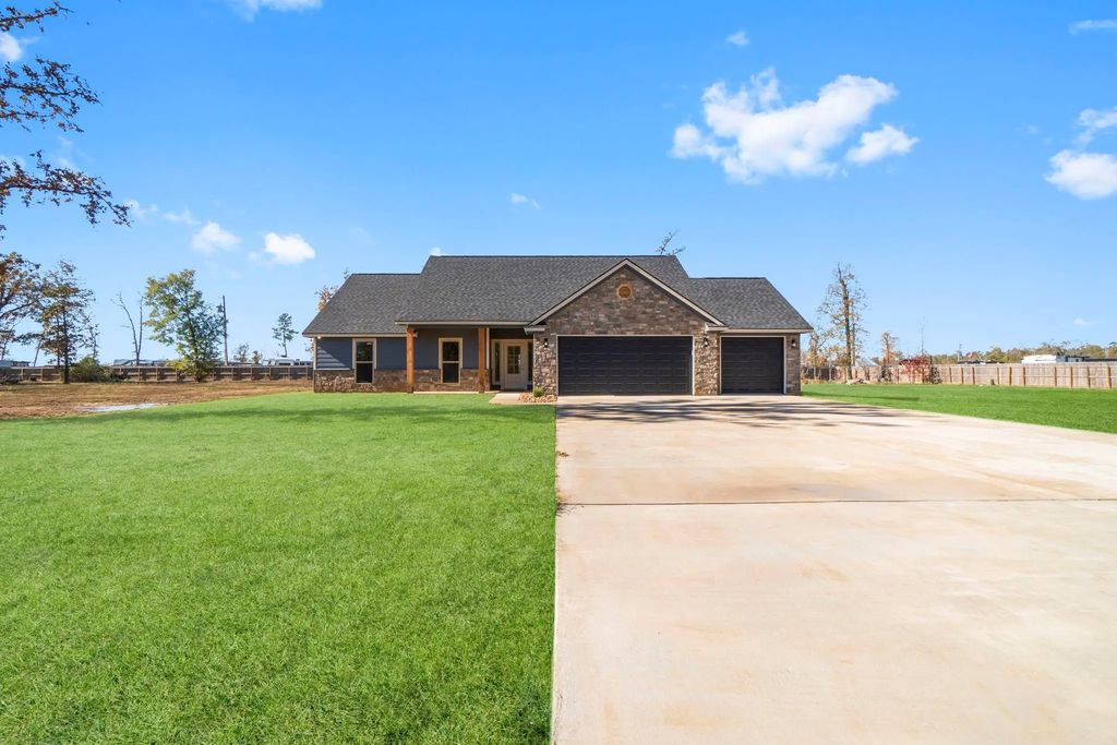 171 Pearl Court, Onalaska