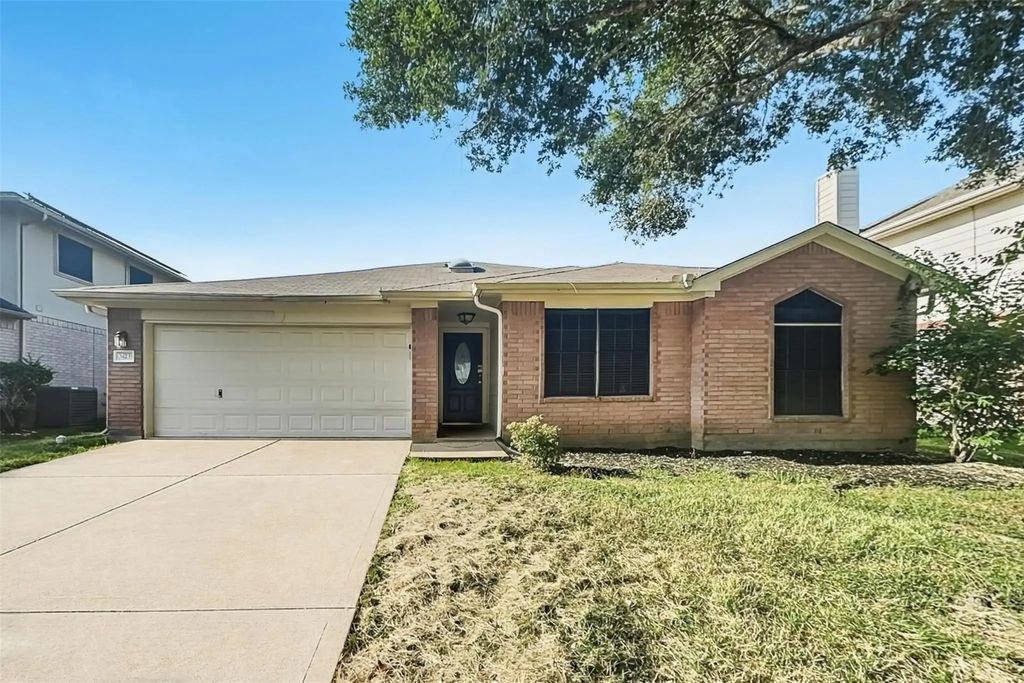 1423 Hunter Green Lane, Fresno