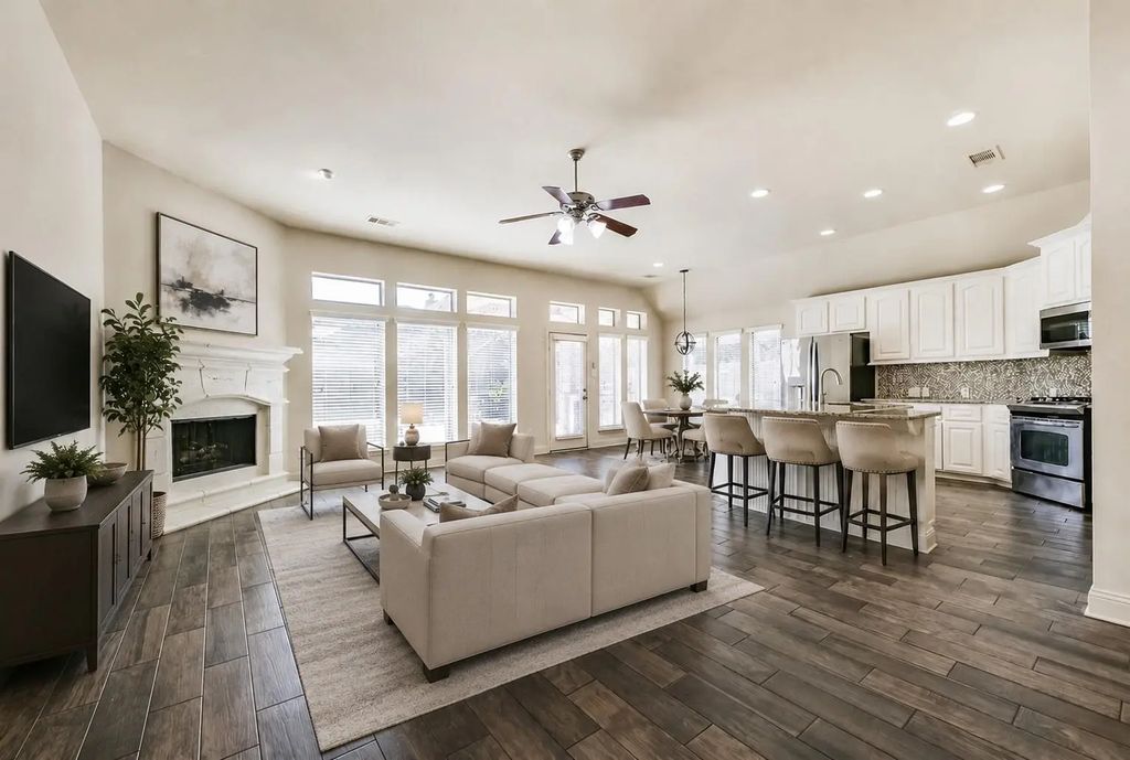 2919 Silhouette Bay Drive, Pearland