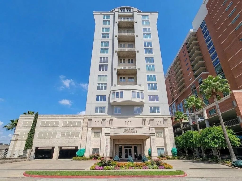 2520 Robinhood 800, Houston