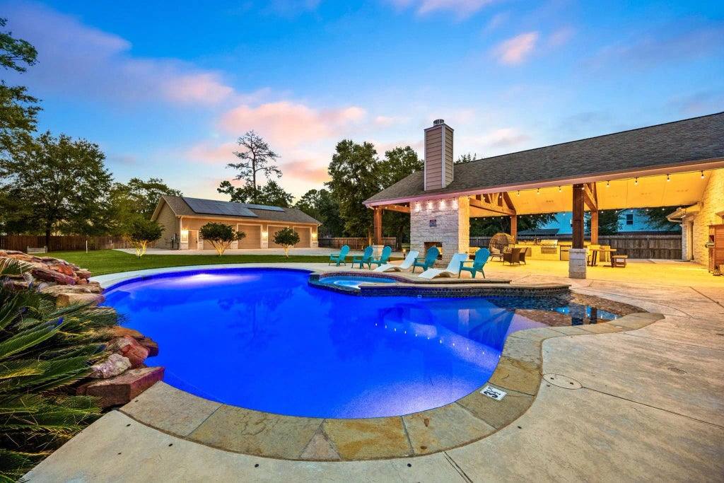 3 Rolling Glen Lane, Tomball