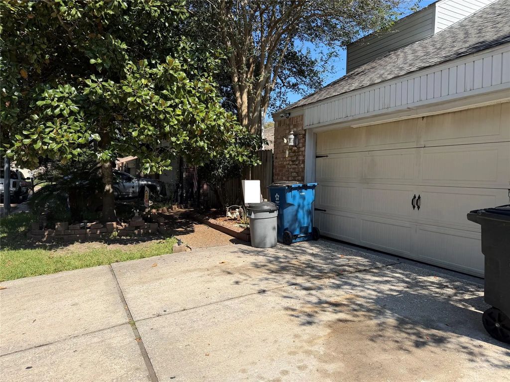 17206 E Sugar Meadow Drive, Houston