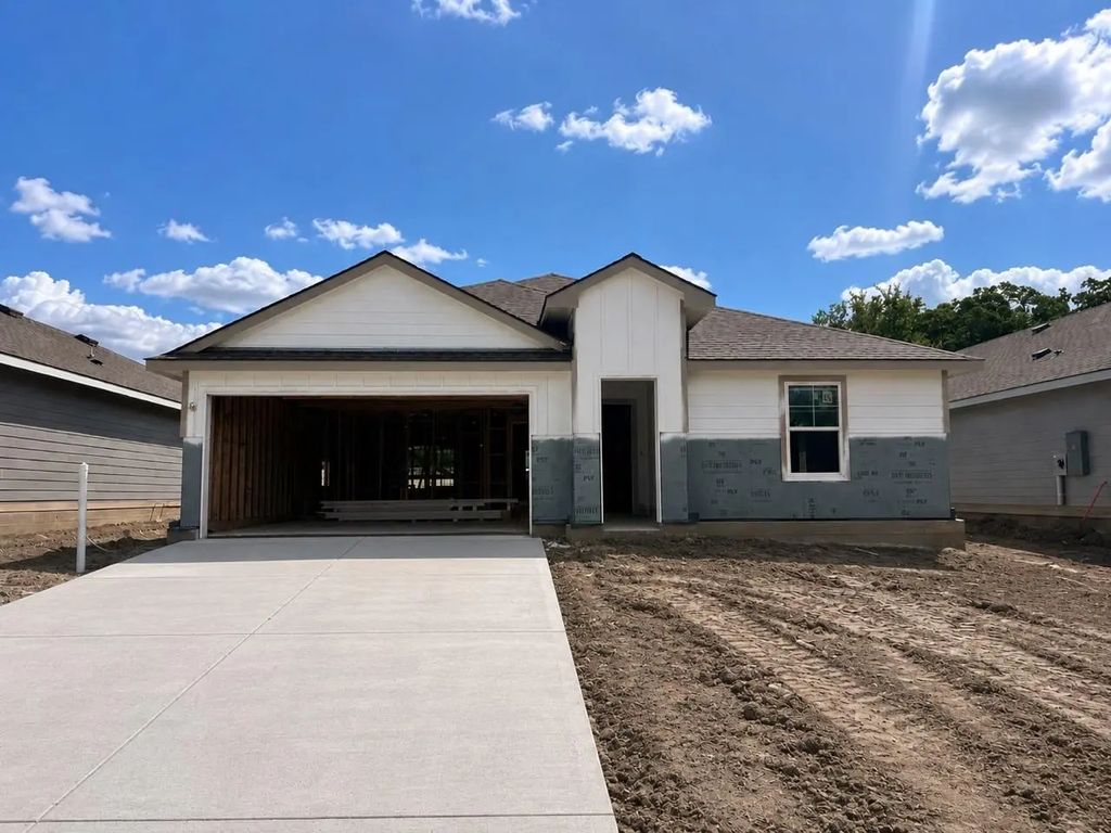 10628 Knox Landing Drive, Bryan