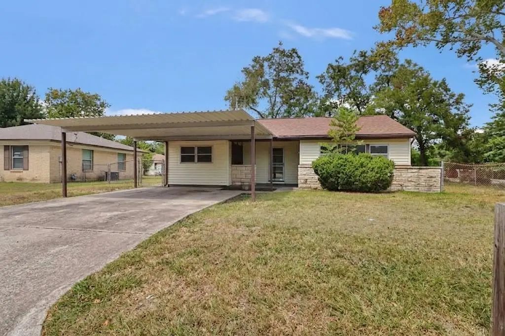 1008 Largo Street, Baytown