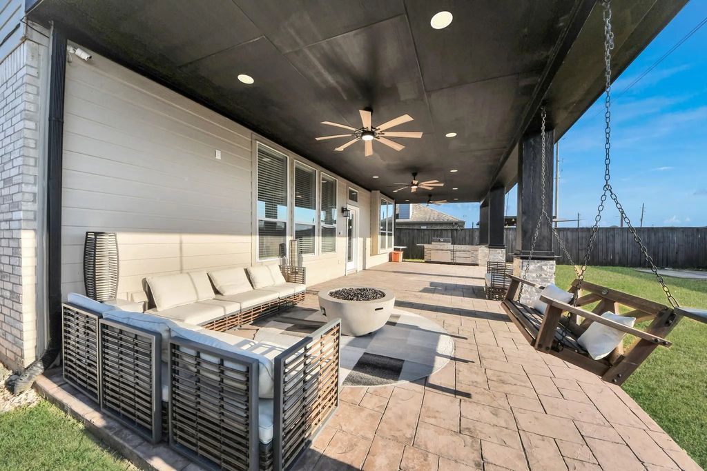 118 Schaeffer Street, Baytown