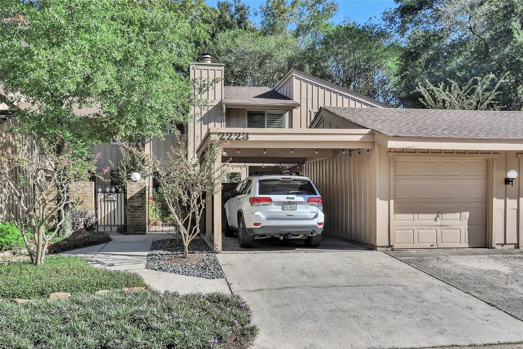 2223 W Settlers Way, The Woodlands