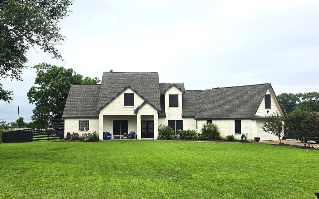 202 Lakeland Circle, Rosharon