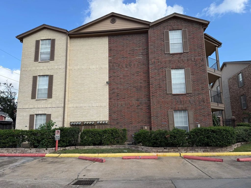 2121 Hepburn Street 1218, Houston