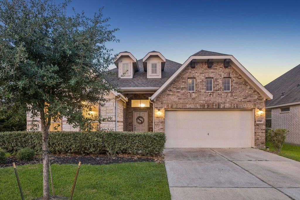 13710 Sloth Bear Court, Crosby