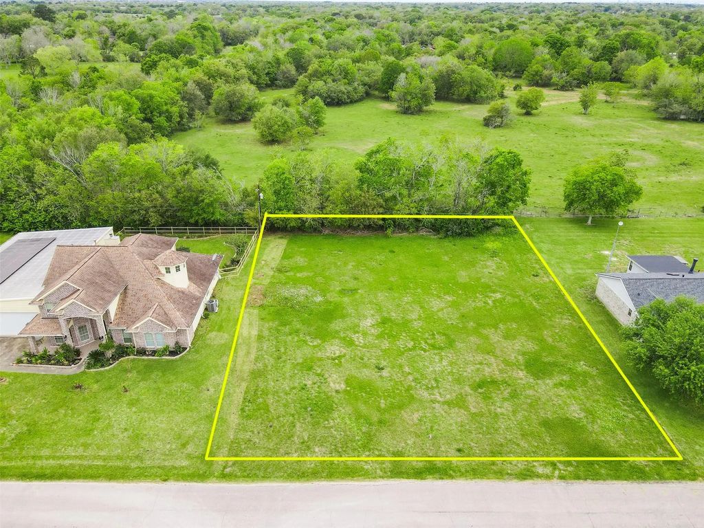 19 Hal Mclain Road, Manvel
