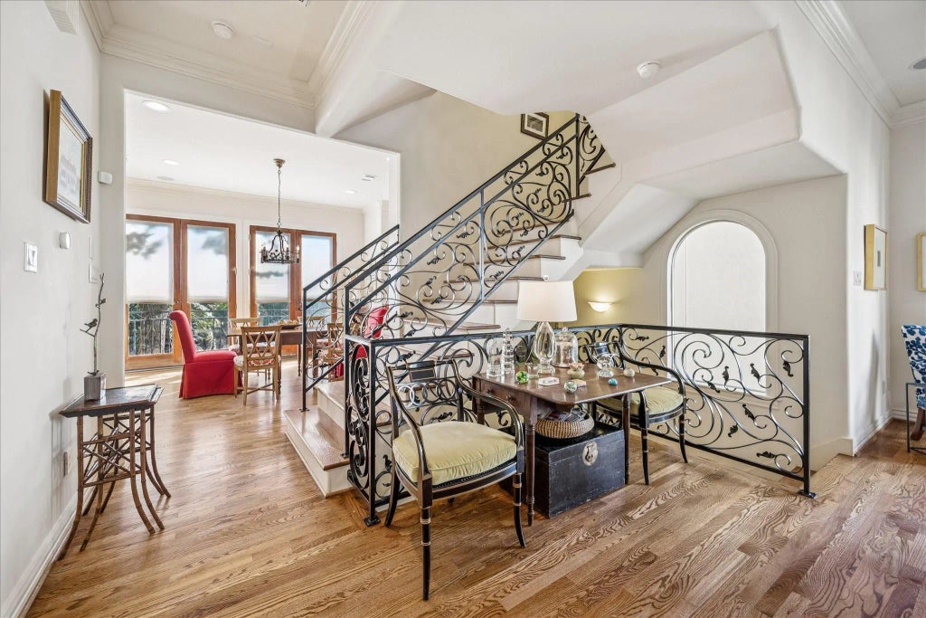 2025 Park Street, Houston