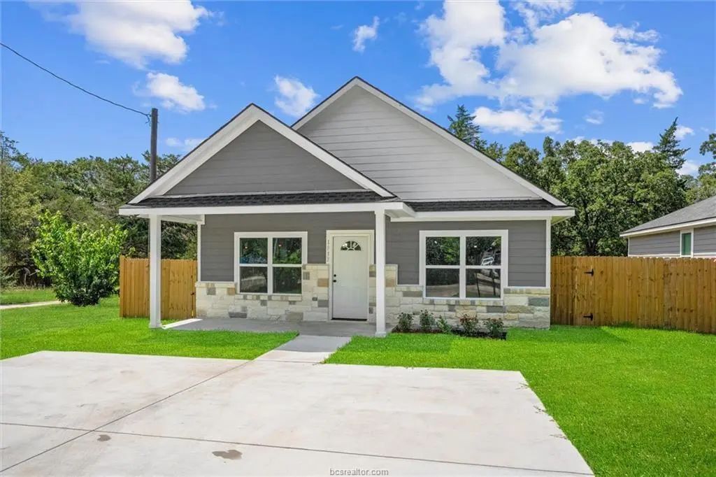 1913 Marshall Avenue, Bryan
