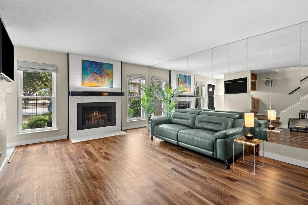 1500 Sandy Springs Road 22, Houston