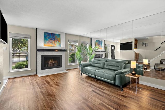 1500 Sandy Springs Road 22, Houston