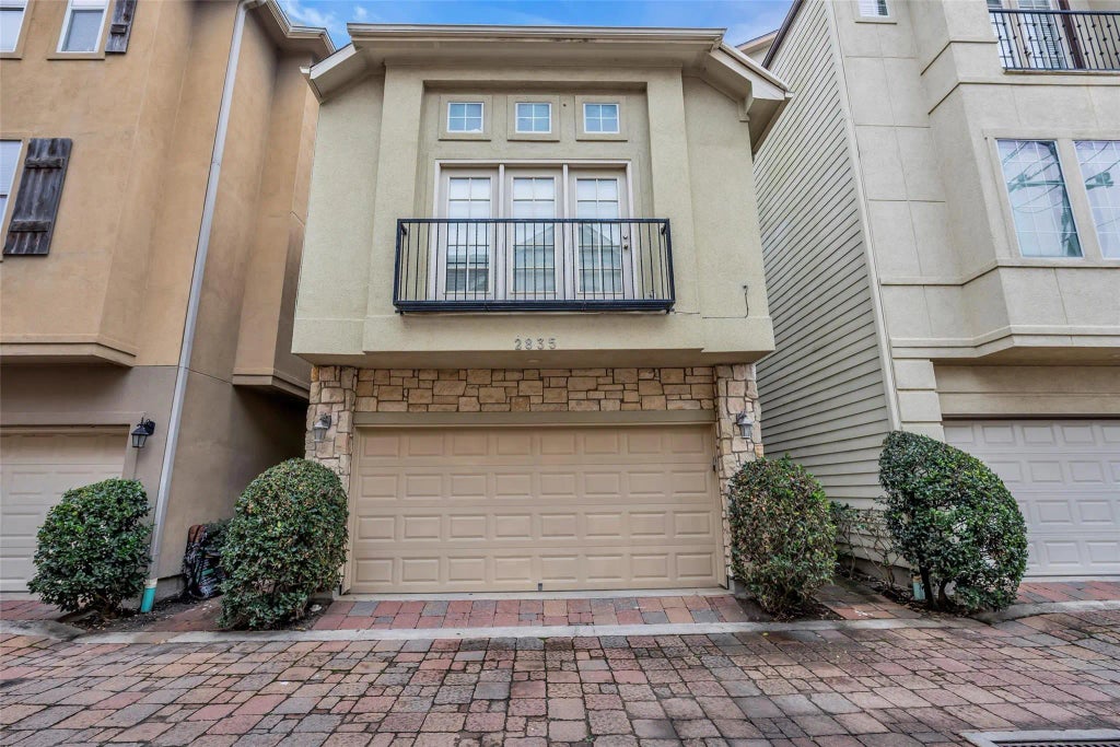 2835 Clinton Drive, Houston