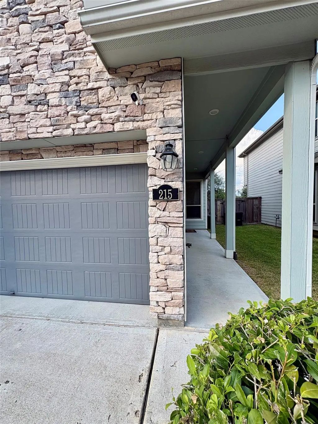215 Club Crest Lane, Houston