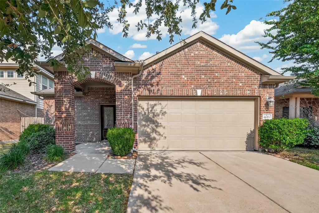 6123 Carver Pines Drive, Katy