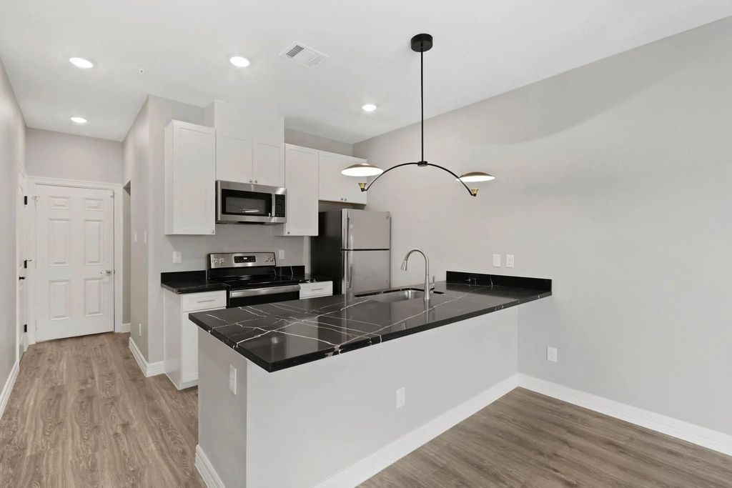 5262 Ella Boulevard 502b, Houston