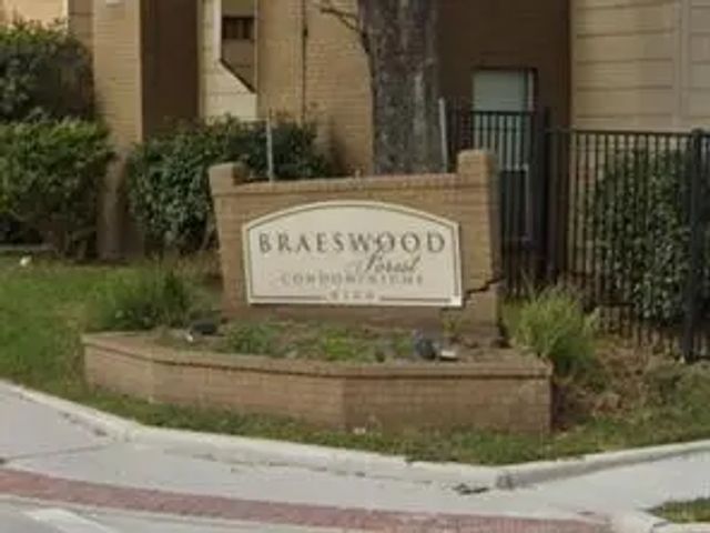 8100 Creekbend Drive 156, Houston
