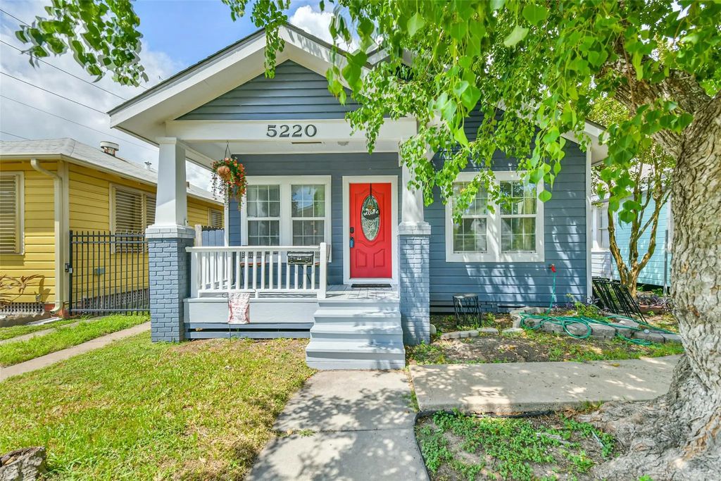 5220 Avenue P 1/2, Galveston