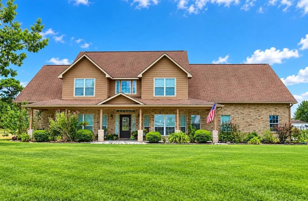 307 Standing Oaks Lane, Sealy