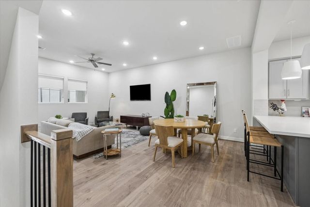 6338 Paddington Bend Drive, Houston