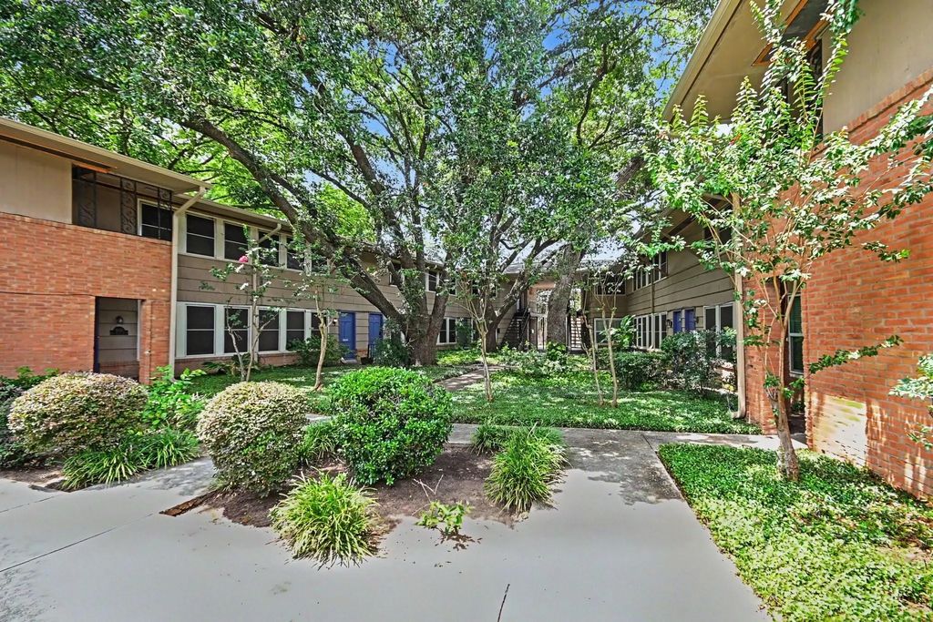 4020 Blue Bonnet Boulevard K, Houston