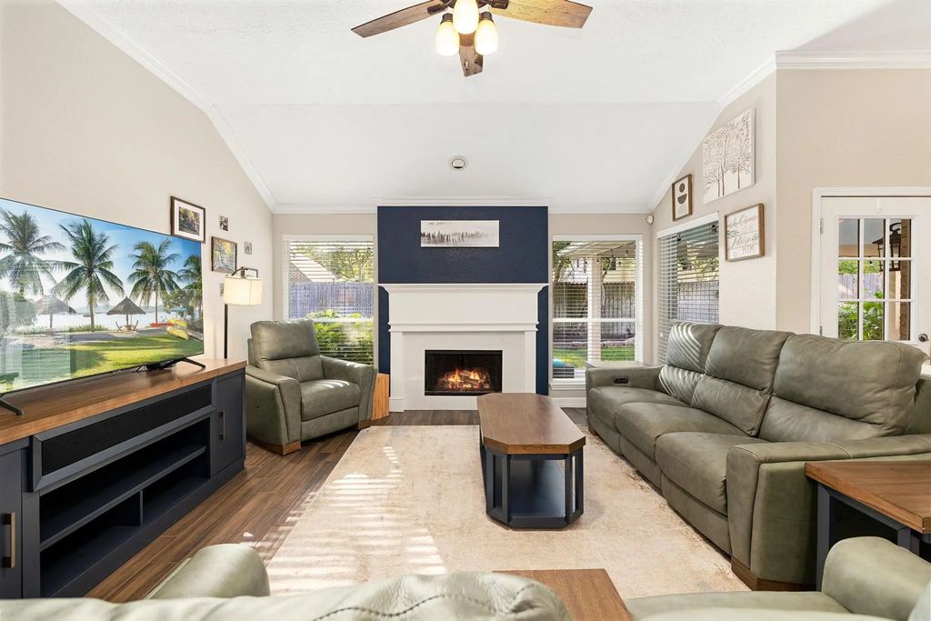 5104 Carefree Drive, League City