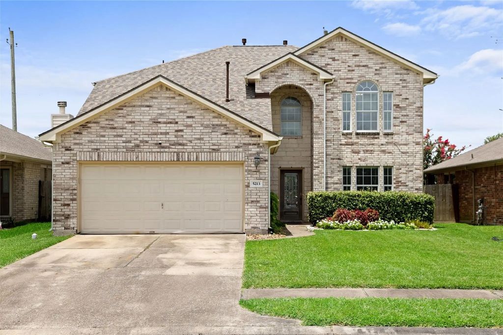 5213 Bailey Lane, Alvin