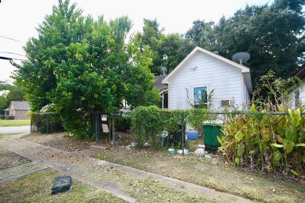 3036 Dennis Street, Houston