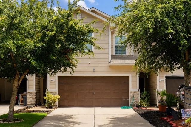 11527 Champions Green Drive, Houston