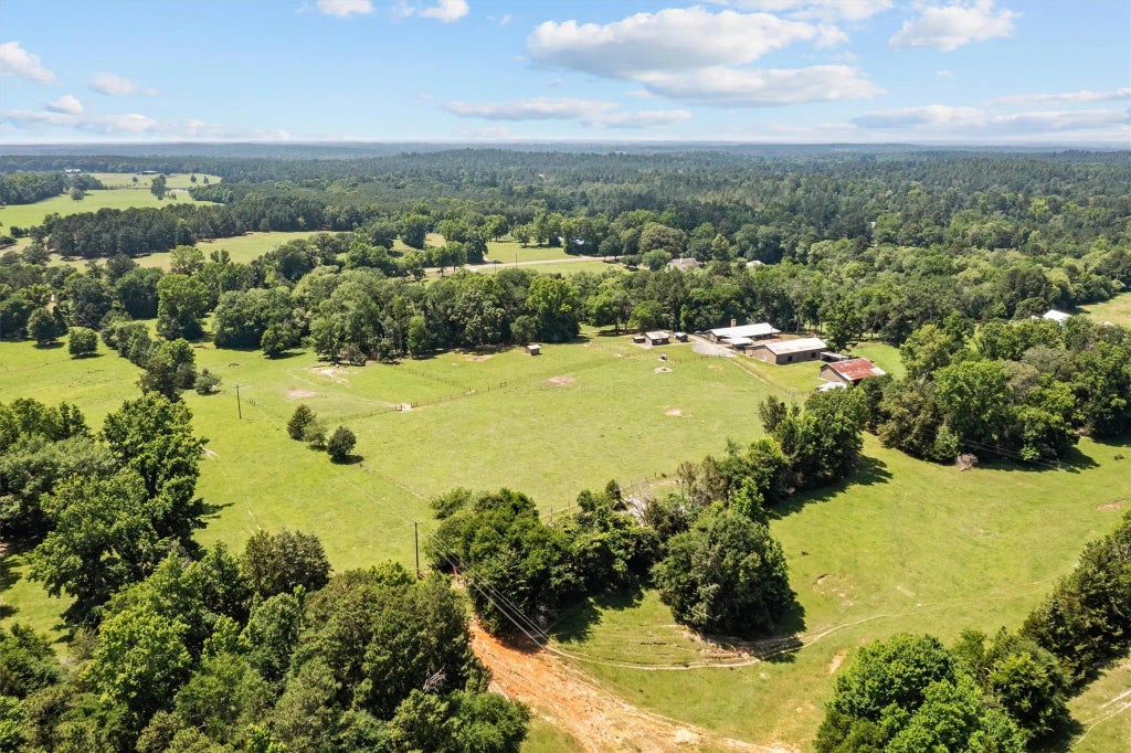 8548 Fm 2022 N, Grapeland