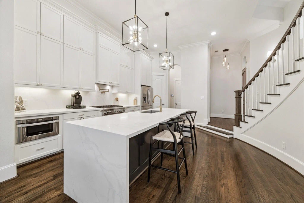 6114 Maxie Street B, Houston