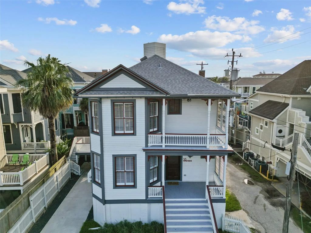 313 14th Street, Galveston