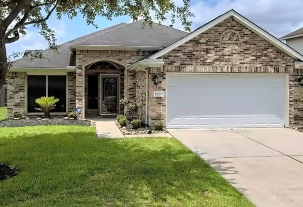 12911 Greens Manor Lane, Houston