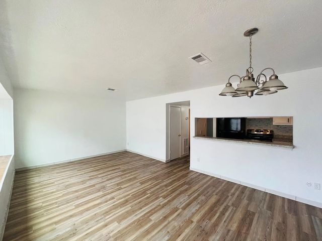 6981 Chasewood Drive, Houston