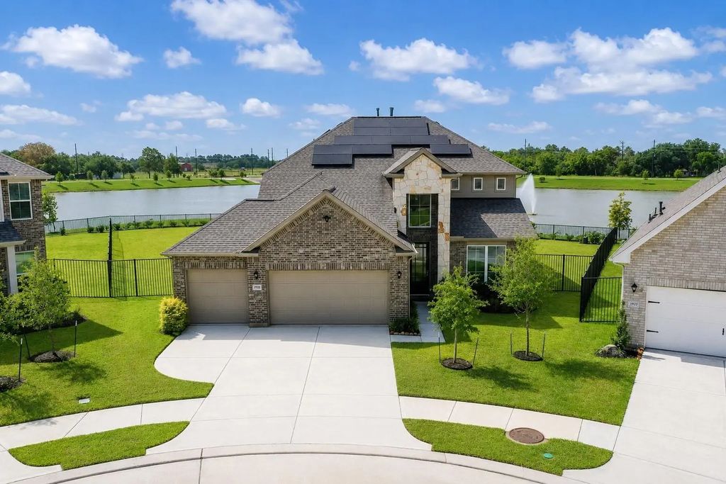 1926 Temple Grove Drive, Rosharon