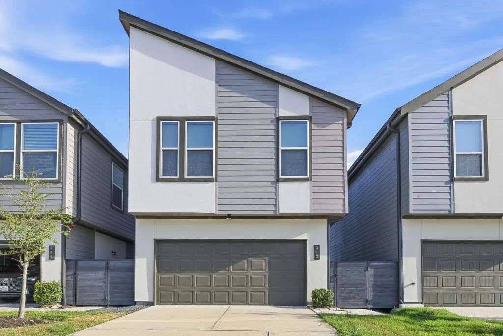313 N Centro Circle, Shenandoah