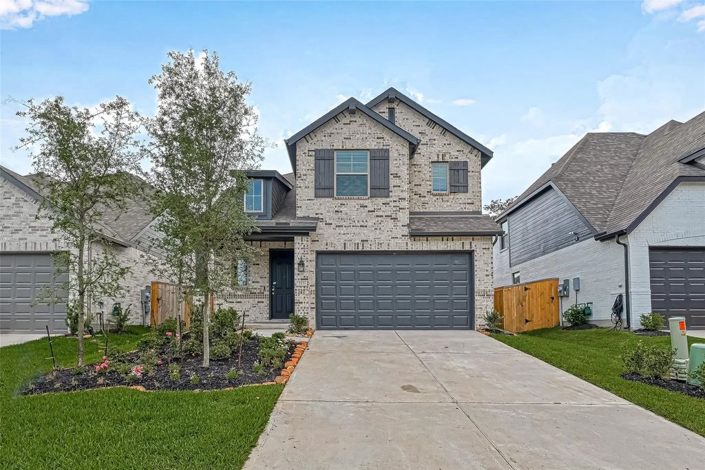 323 Highland Bayou Drive, Conroe